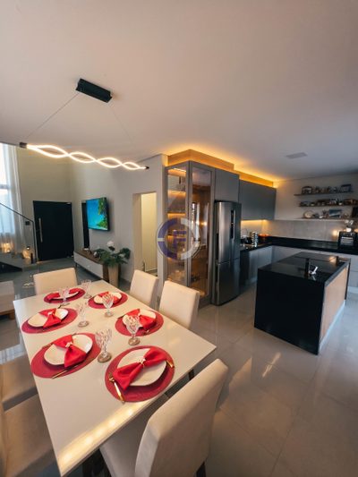 Sobrado, 3 quartos, 262 m² - Foto 2