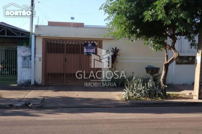 Casa, 4 quartos, 140 m² - Foto 1