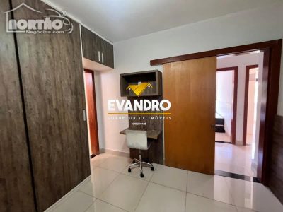 Casa, 3 quartos, 198 m² - Foto 4