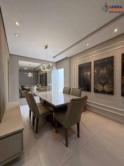 Casa, 3 quartos, 250 m² - Foto 1