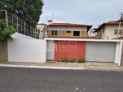 Casa, 4 quartos, 181 m² - Foto 1