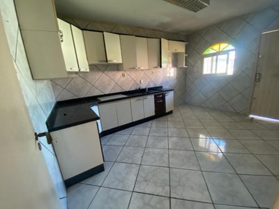 Casa, 3 quartos, 156 m² - Foto 2