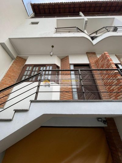 Sobrado, 3 quartos, 303 m² - Foto 2