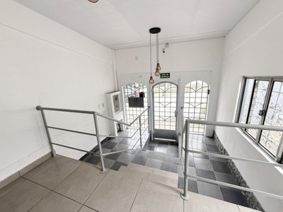 Casa, 5 quartos, 153 m² - Foto 1