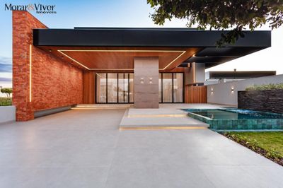 Casa, 4 quartos, 284 m² - Foto 1