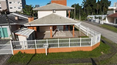 Sobrado, 3 quartos, 228 m² - Foto 3