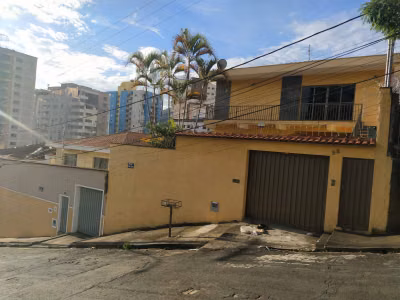 Casa, 3 quartos, 249 m² - Foto 1