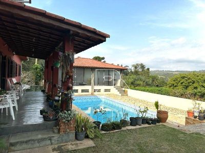 Chácara, 4 quartos, 1700 m² - Foto 1