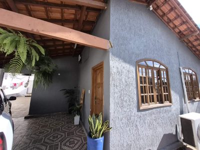 Casa, 3 quartos, 165 m² - Foto 1