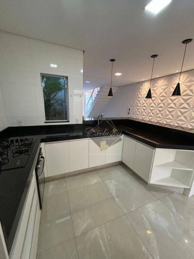 Casa, 3 quartos, 132 m² - Foto 2