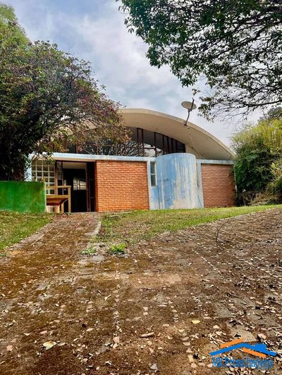 Casa, 4 quartos, 253 m² - Foto 1