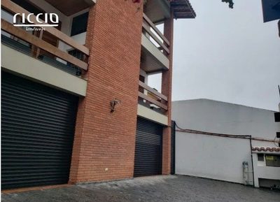Casa, 4 quartos, 346 m² - Foto 2
