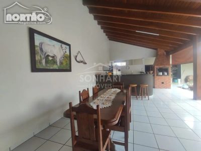 Casa, 4 quartos, 228 m² - Foto 4