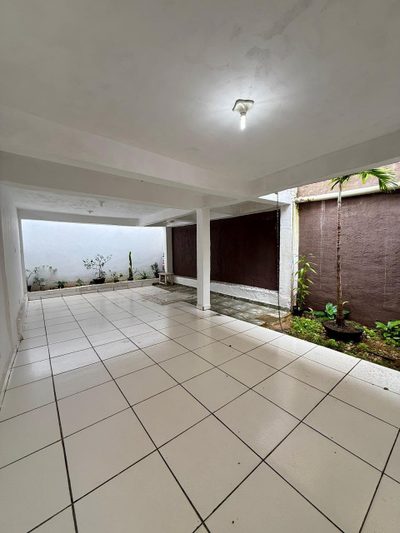 Casa, 2 quartos, 180 m² - Foto 1