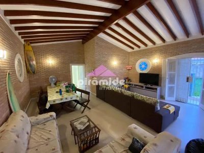 Casa, 4 quartos, 300 m² - Foto 1