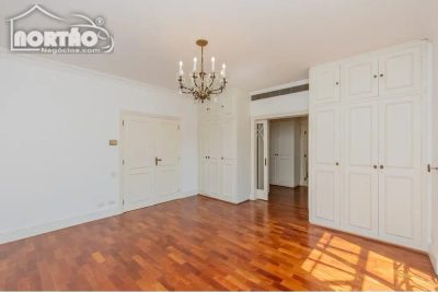 Casa, 3 quartos, 394 m² - Foto 3