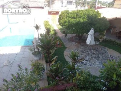 Casa, 5 quartos, 153 m² - Foto 2