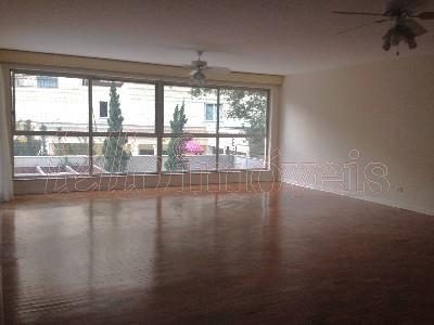 Apartamento, 3 quartos, 240 m² - Foto 1