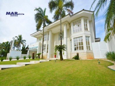 Casa, 6 quartos, 550 m² - Foto 1
