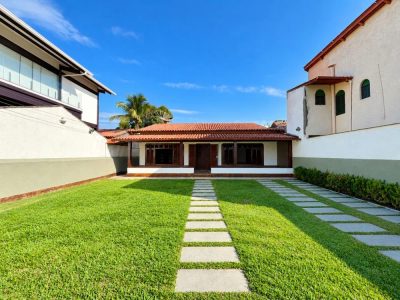 Casa, 5 quartos, 130 m² - Foto 1