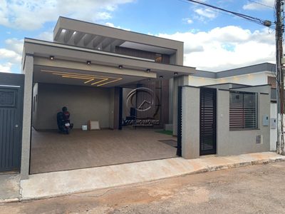 Casa, 4 quartos, 460 m² - Foto 1