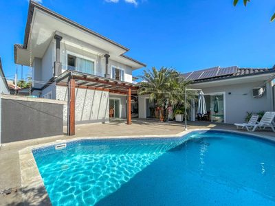 Casa, 3 quartos, 245 m² - Foto 2