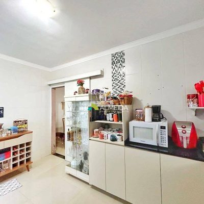 Casa, 3 quartos, 181 m² - Foto 4