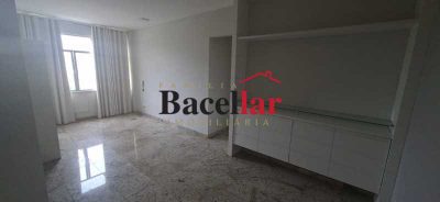 Apartamento, 2 quartos, 75 m² - Foto 2