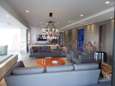 Apartamento, 3 quartos, 306 m² - Foto 1