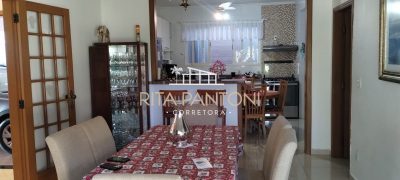 Casa, 3 quartos, 326 m² - Foto 1