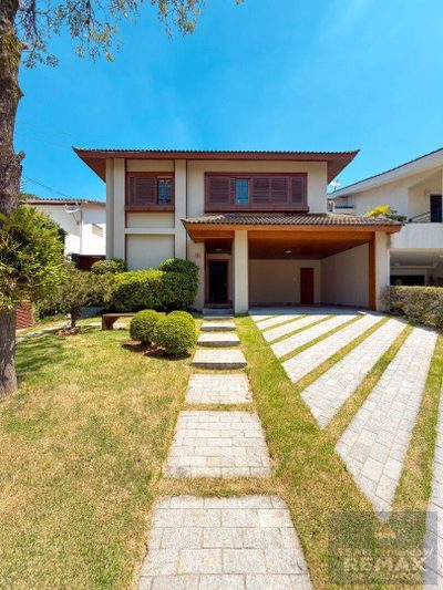 Casa, 4 quartos, 270 m² - Foto 1