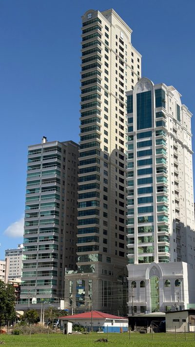 Apartamento, 4 quartos, 260 m² - Foto 1