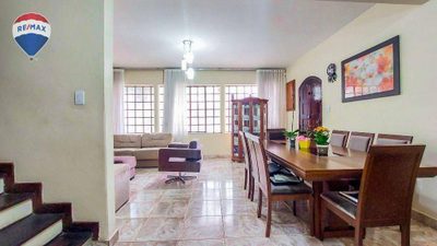 Sobrado, 3 quartos, 210 m² - Foto 2