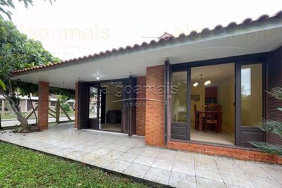 Casa, 4 quartos, 143 m² - Foto 1
