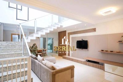 Sobrado, 3 quartos, 284 m² - Foto 1