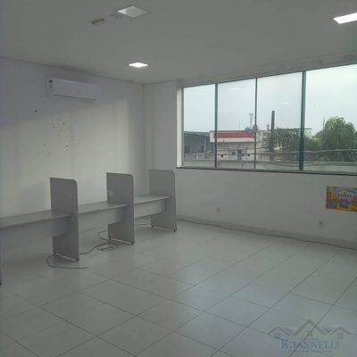 Sala-Conjunto, 350 m² - Foto 1