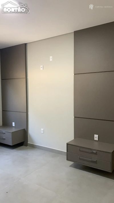Casa, 5 quartos, 303 m² - Foto 4