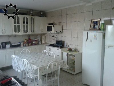 Casa, 3 quartos, 228 m² - Foto 1