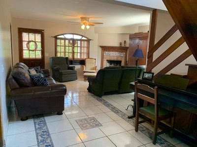 Casa, 4 quartos, 200 m² - Foto 1
