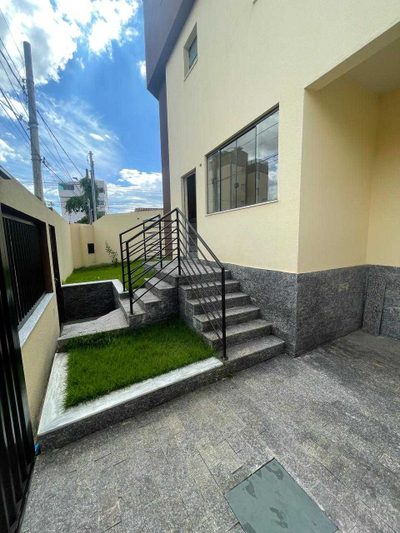 Casa, 2 quartos, 136 m² - Foto 1