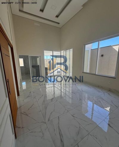 Casa, 3 quartos, 124 m² - Foto 2