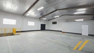 Depósito-Galpão, 370 m² - Foto 1