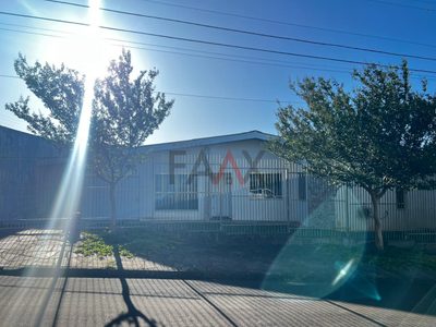 Casa, 2 quartos, 206 m² - Foto 1