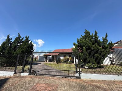 Casa, 5 quartos, 300 m² - Foto 1