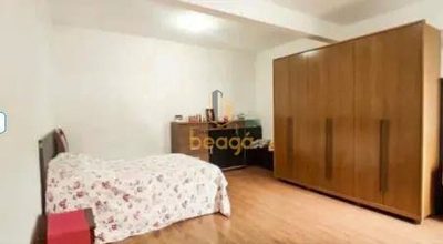 Casa, 6 quartos, 220 m² - Foto 4