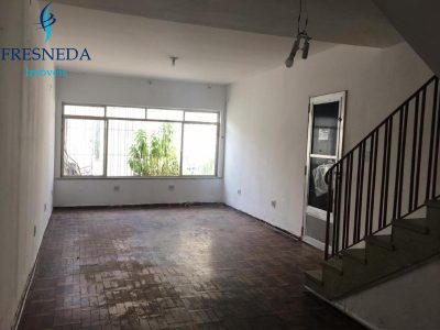 Casa, 3 quartos, 209 m² - Foto 1
