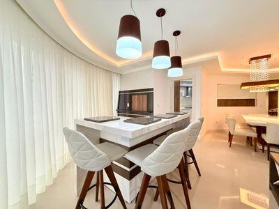 Apartamento, 3 quartos, 202 m² - Foto 1
