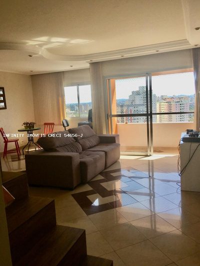 Cobertura, 3 quartos, 206 m² - Foto 1