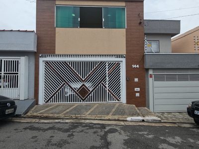 Casa, 3 quartos, 178 m² - Foto 1
