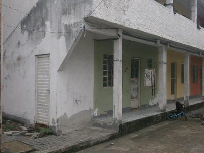 Casa, 1 quarto, 233 m² - Foto 1